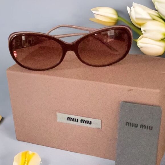 MIU MIU M LOGO PINK SUNGLASSES AUTHENTIC COMES WITH CASE AND BOX 1F4538 - Picture 2 of 14